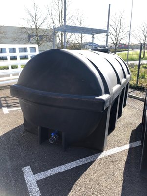 Abreuvement - Cuves - Tonne A Eau 5000 L Noire - Densite 1