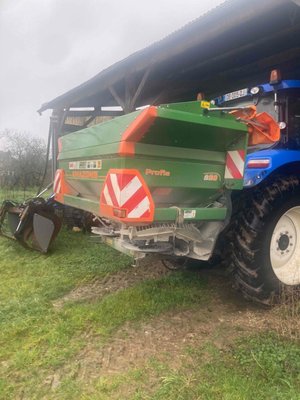 Distributeur d'engrais Amazone ZA-M Profis 3001