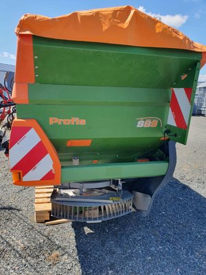 Distributeur d'engrais Amazone ZA-M Profis 3001
