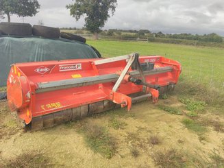 Broyeur à axe horizontal Kuhn RM 320 - 2