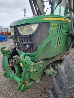 Tracteur agricole John Deere 6120M