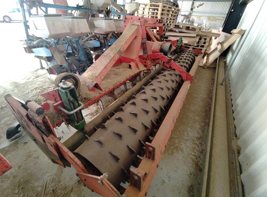 Herse rotative Kuhn HRB402D
