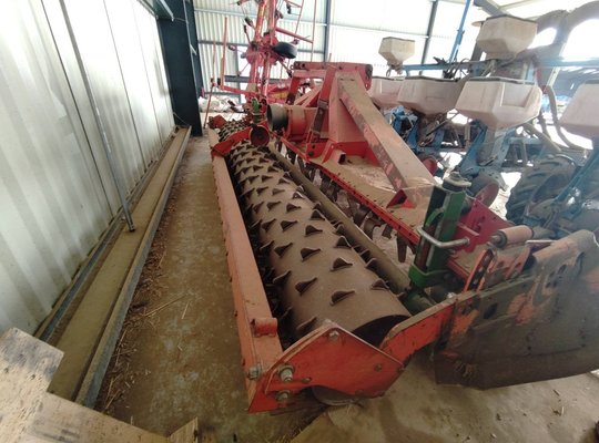 Herse rotative Kuhn HRB402D