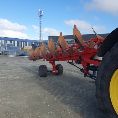 Charrue Gregoire Besson RWB8 6/170/100