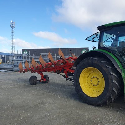 Charrue Gregoire Besson RWB8 6/170/100