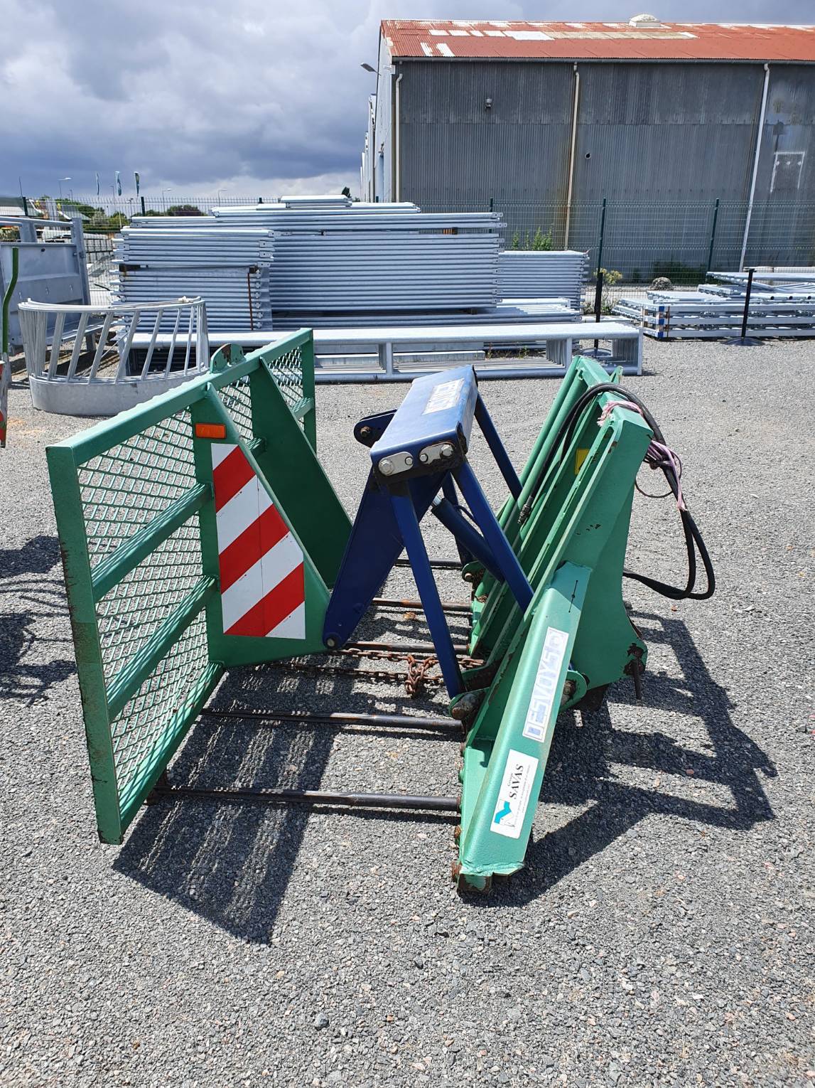 Fourche à fumier grande capacité Fourche à fumier grande capacité Desvoys fourche ensilage type éjection