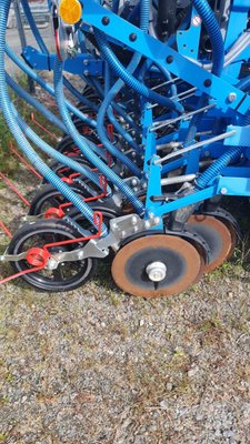 Semoir en ligne conventionnel Lemken SOLITAIR 9+/300