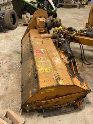 Broyeur d'accotement Berti TA/P 180