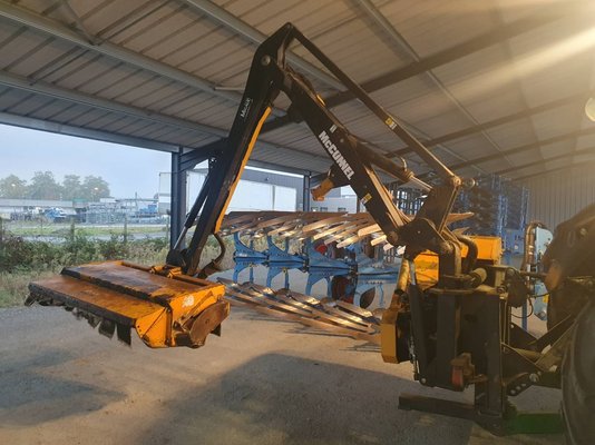 Épareuse Mc Connel PA5360
