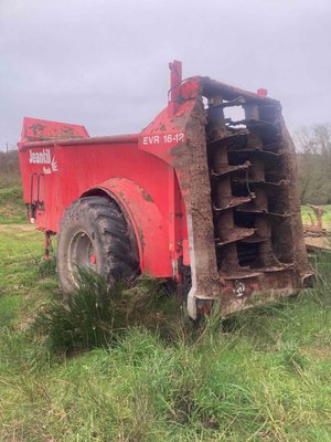 Épandeur à fumier Jeantil EVR16-12